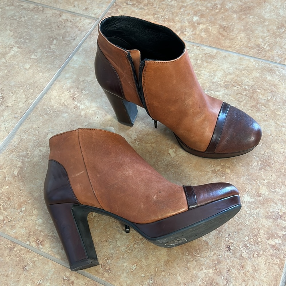 Italian genuine leather boots made in Italy and purchased in Milan